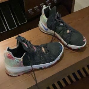 NIKE LeBron’s